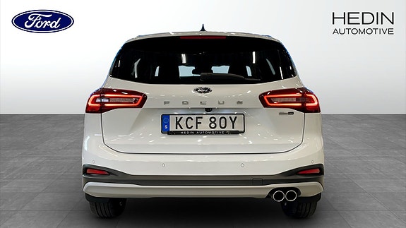 Ford Focus 7 of 12
