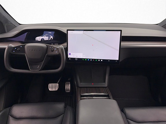Tesla Model X 25 of 30