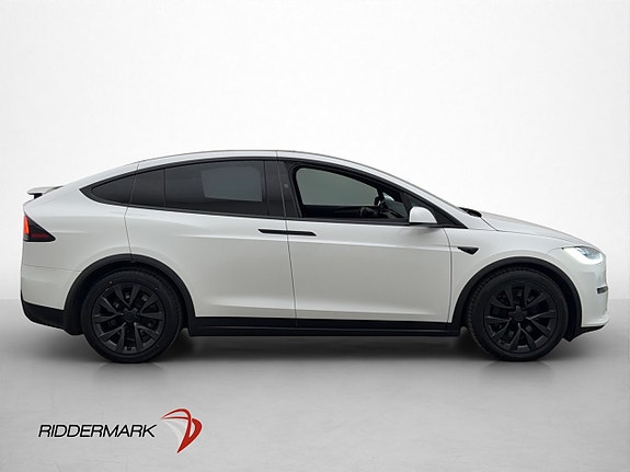 Tesla Model X 10 of 30