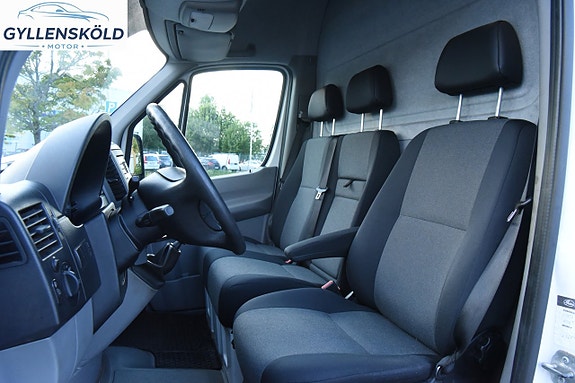 Volkswagen Crafter 35 9 of 15