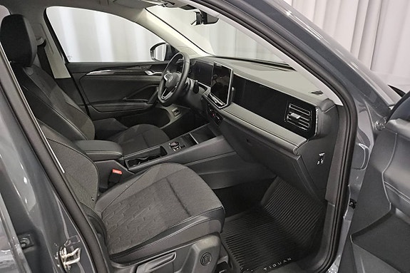 Volkswagen Tiguan 6 of 10