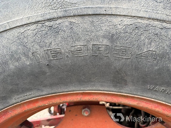 Traktor Volvo BM 2254 med lastare 19 of 27