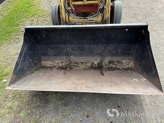 Traktor Volvo BM 2254 med lastare 25 of 27