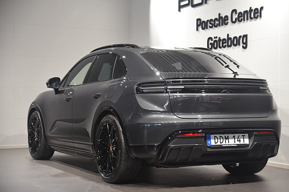 Porsche Macan GTS 6 of 23