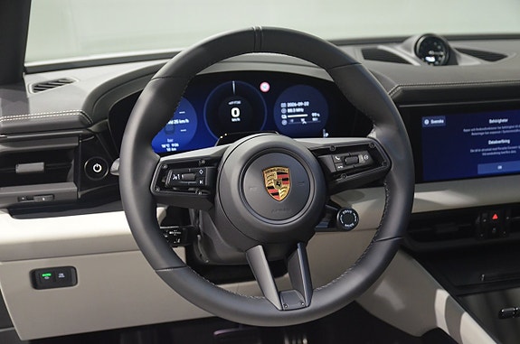 Porsche Macan GTS 16 of 23