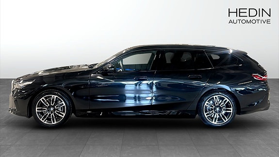 BMW i5 5 of 8