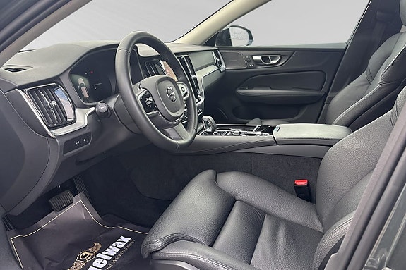 Volvo V60 7 of 15