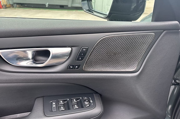 Volvo V60 14 of 15