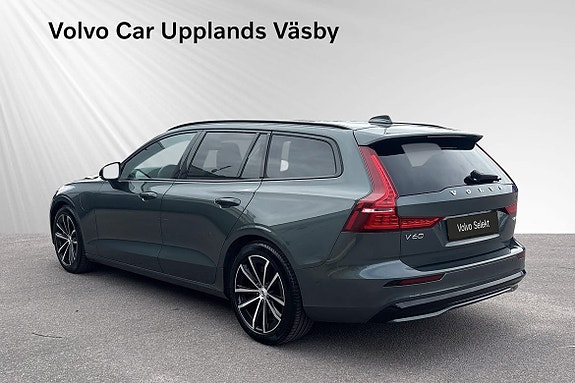 Volvo V60 4 of 15