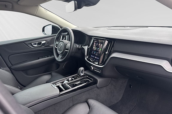 Volvo V60 10 of 15