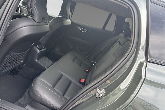 Volvo V60 8 of 15