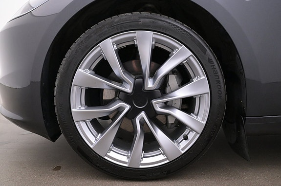 Tesla Model 3 27 of 27