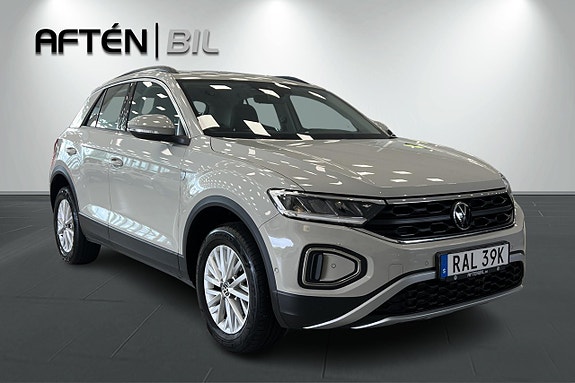 Volkswagen T-Roc 4 of 23
