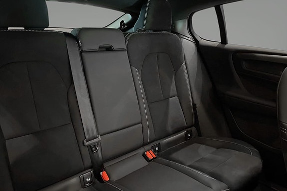 Volvo C40 10 of 12