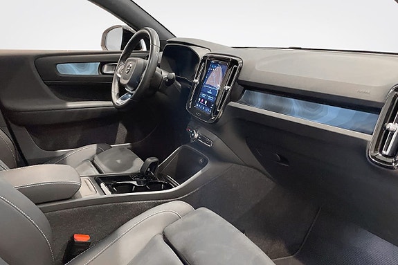 Volvo C40 9 of 12