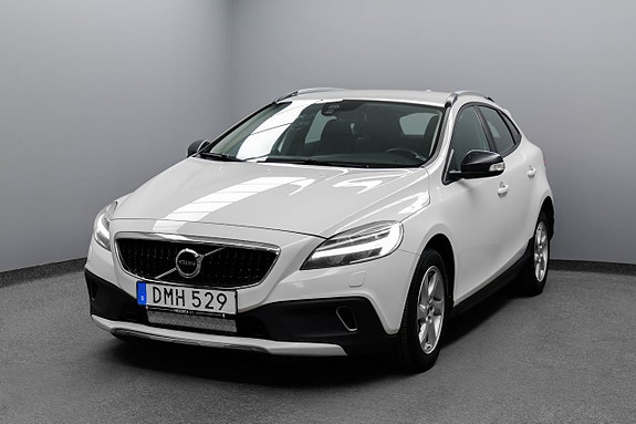 Volvo V40 Cross Country 4 of 24
