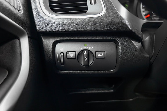 Volvo V40 Cross Country 20 of 24