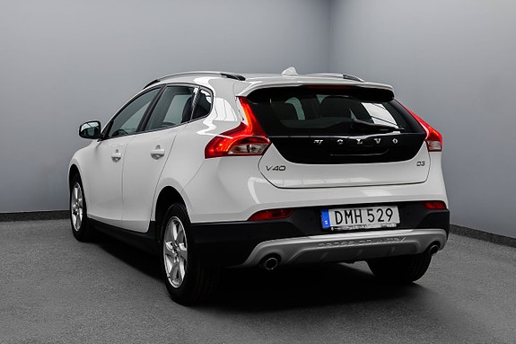 Volvo V40 Cross Country 5 of 24