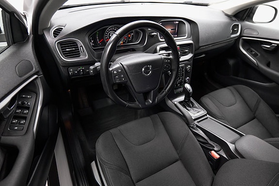 Volvo V40 Cross Country 8 of 24