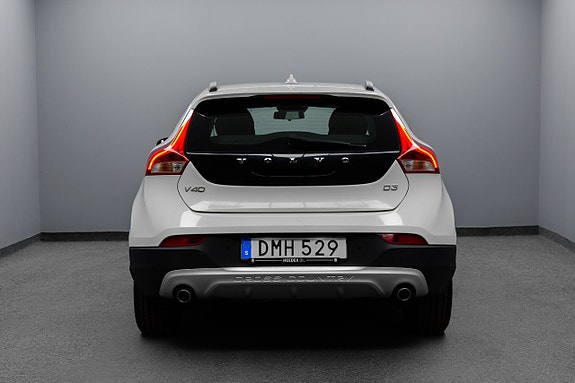 Volvo V40 Cross Country 6 of 24