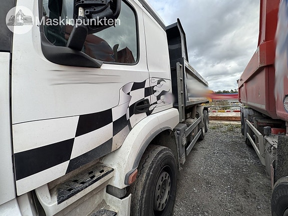 Mercedes-Benz Arocs 6x2 Schaktbil 8 of 27