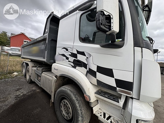 Mercedes-Benz Arocs 6x2 Schaktbil 4 of 27