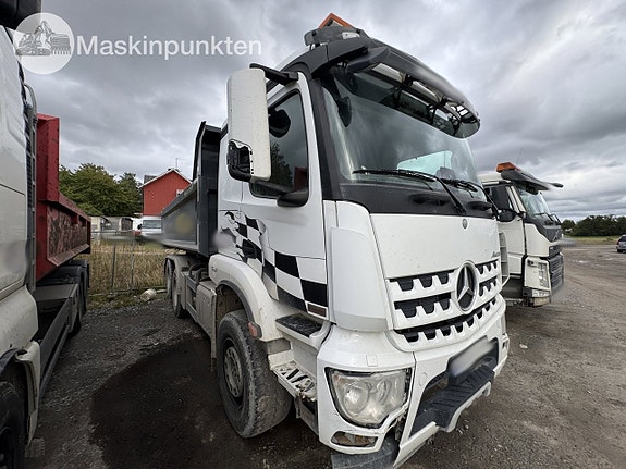 Mercedes-Benz Arocs 6x2 Schaktbil 3 of 27