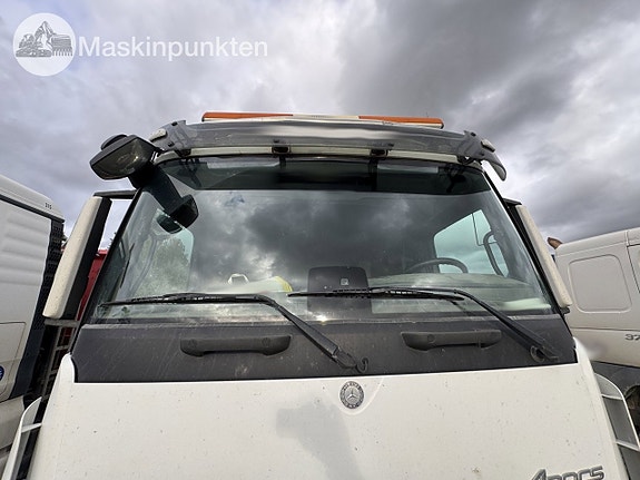 Mercedes-Benz Arocs 6x2 Schaktbil 9 of 27