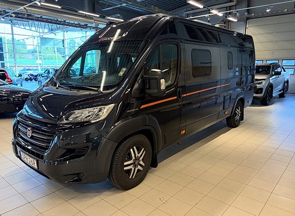 Pössl campervan Globestar 640 DK 3 of 13