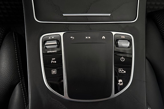 Mercedes-Benz GLC 300 de 9 of 17
