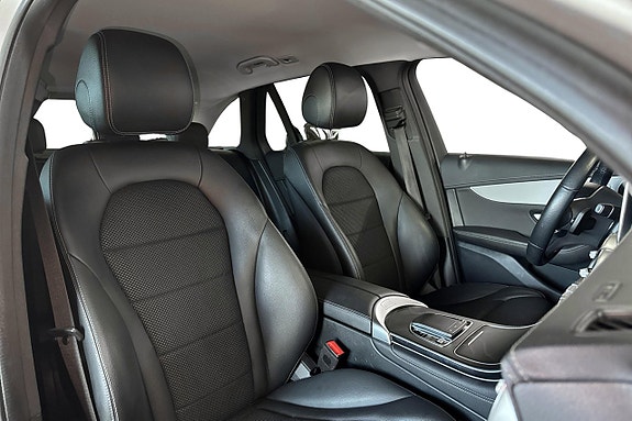 Mercedes-Benz GLC 300 de 12 of 17