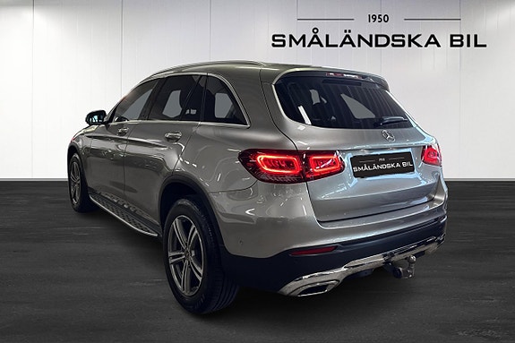 Mercedes-Benz GLC 300 de 3 of 17