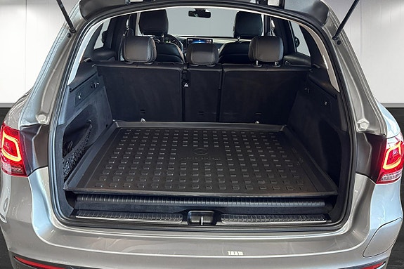 Mercedes-Benz GLC 300 de 17 of 17