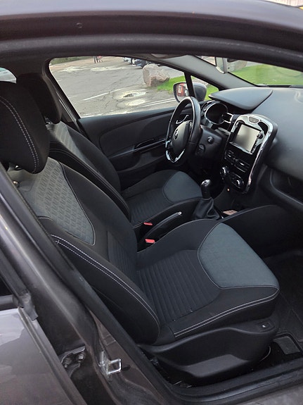 Renault Clio 5 of 8