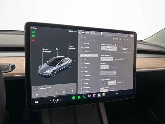 Tesla Model 3 28 of 30