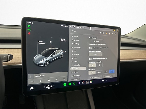 Tesla Model 3 25 of 30