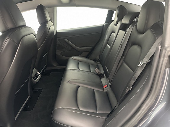 Tesla Model 3 30 of 30