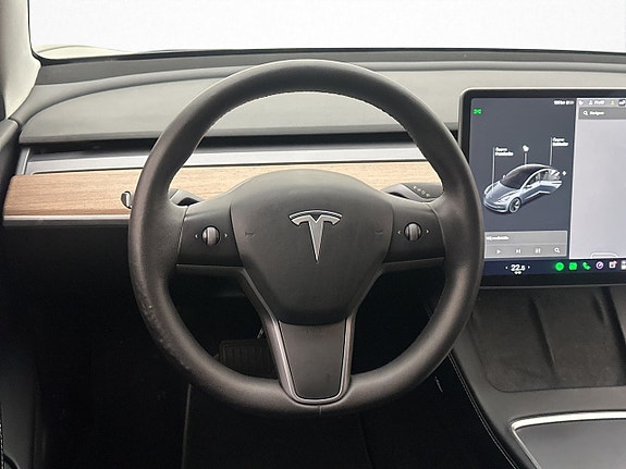 Tesla Model 3 15 of 30