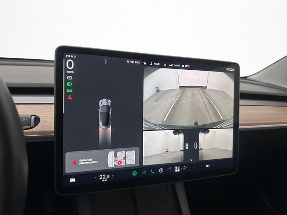 Tesla Model 3 20 of 30