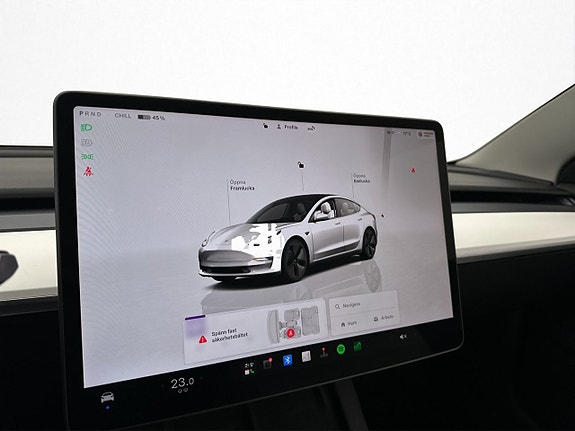 Tesla Model 3 19 of 30