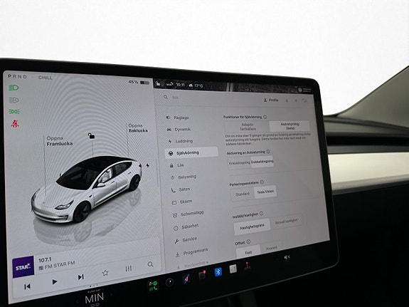 Tesla Model 3 24 of 30