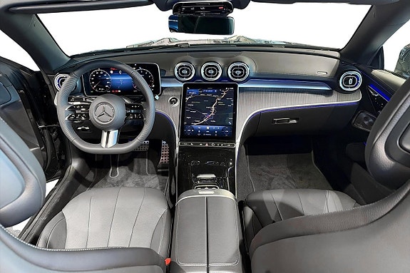 Mercedes-Benz CLE300 8 of 18