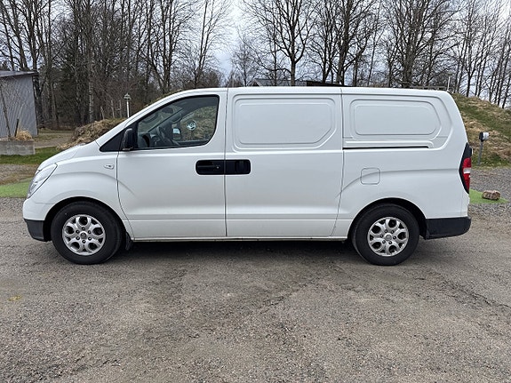 Hyundai H1 Skåp 2.5 CRDi Aut Lång m verksstadsinredning 170 Hkr Diesel 2 of 12