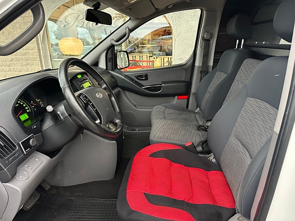 Hyundai H1 Skåp 2.5 CRDi Aut Lång m verksstadsinredning 170 Hkr Diesel 7 of 17