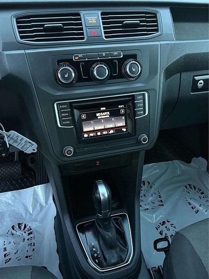 Volkswagen Caddy Maxi 17 of 21