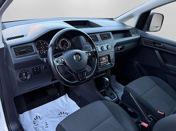 Volkswagen Caddy Maxi 16 of 21