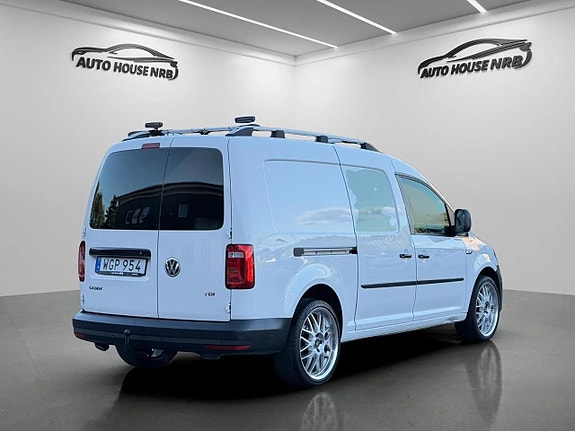 Volkswagen Caddy Maxi 10 of 21