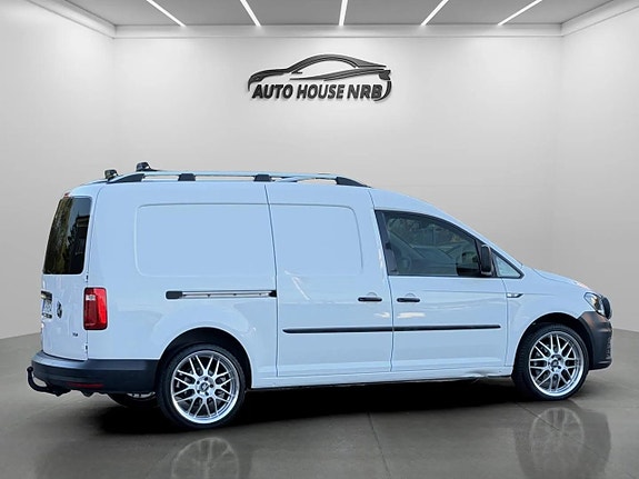 Volkswagen Caddy Maxi 11 of 21