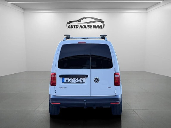 Volkswagen Caddy Maxi 9 of 21