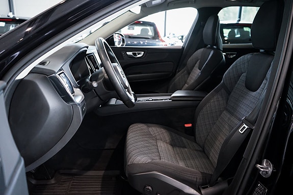Volvo XC60 21 of 27